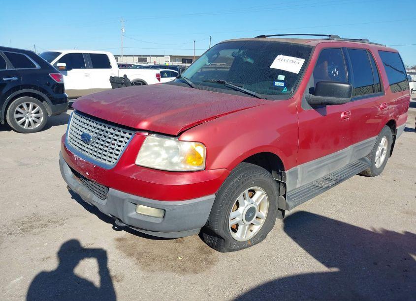 Photo 2 of 2003 Ford Expedition XLT (VIN 1FMFU16L33LA52940)