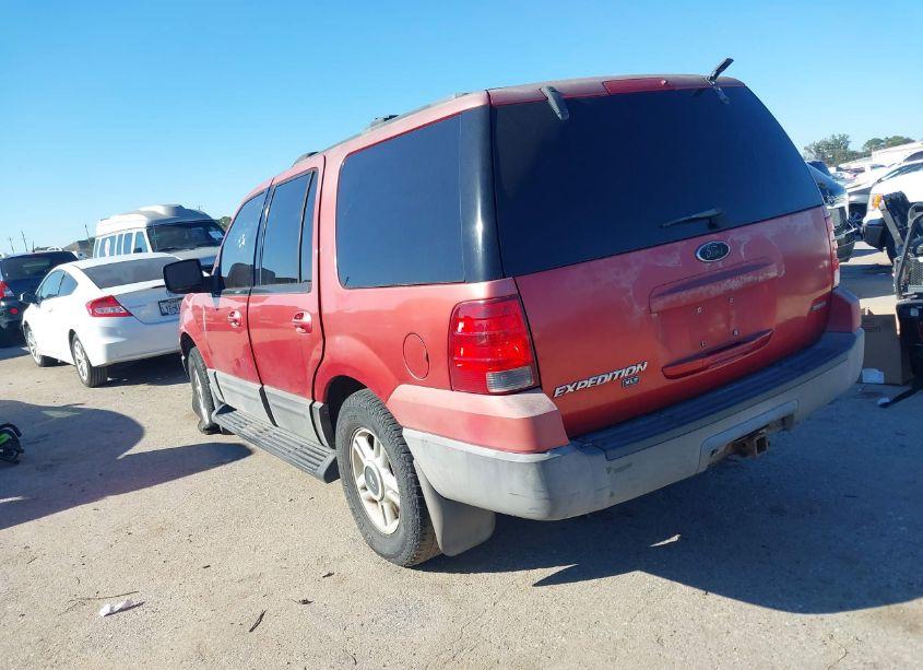 Photo 3 of 2003 Ford Expedition XLT (VIN 1FMFU16L33LA52940)
