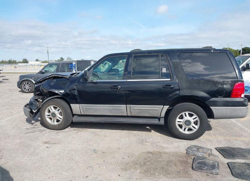 Photo 14 of 2003 Ford Expedition XLT (VIN 1FMFU16L43LA90192)
