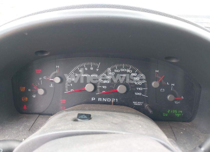 Photo 7 of 2004 Ford Expedition NBX/XLT (VIN 1FMFU16L54LA27801)