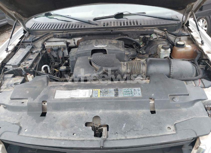 Photo 10 of 2003 Ford Expedition XLT (VIN 1FMFU16L63LA30060)