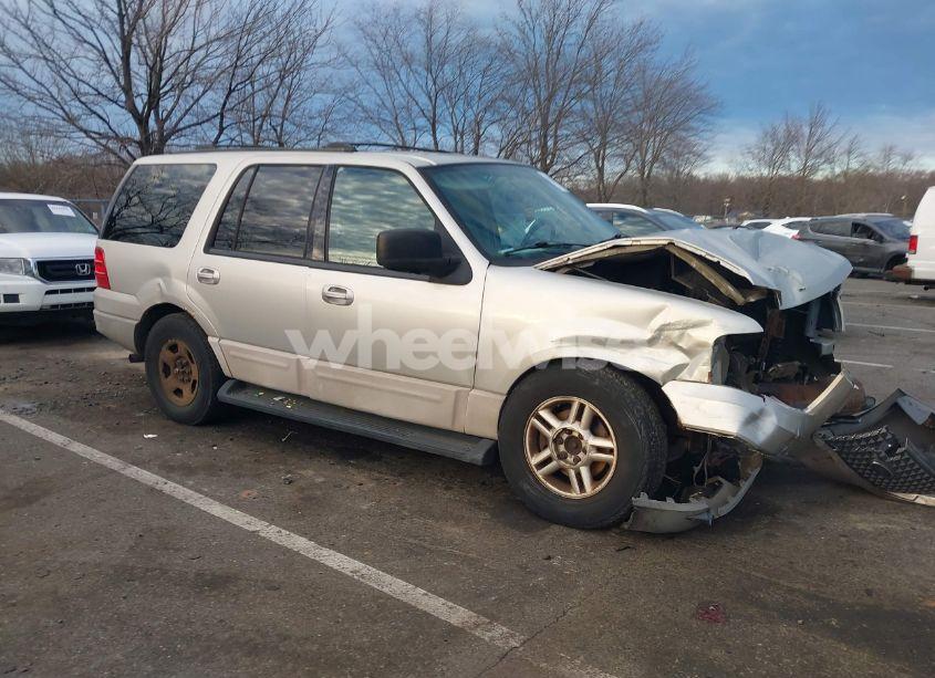 2003 Ford Expedition XLT (VIN 1FMFU16L63LC56132) main photo