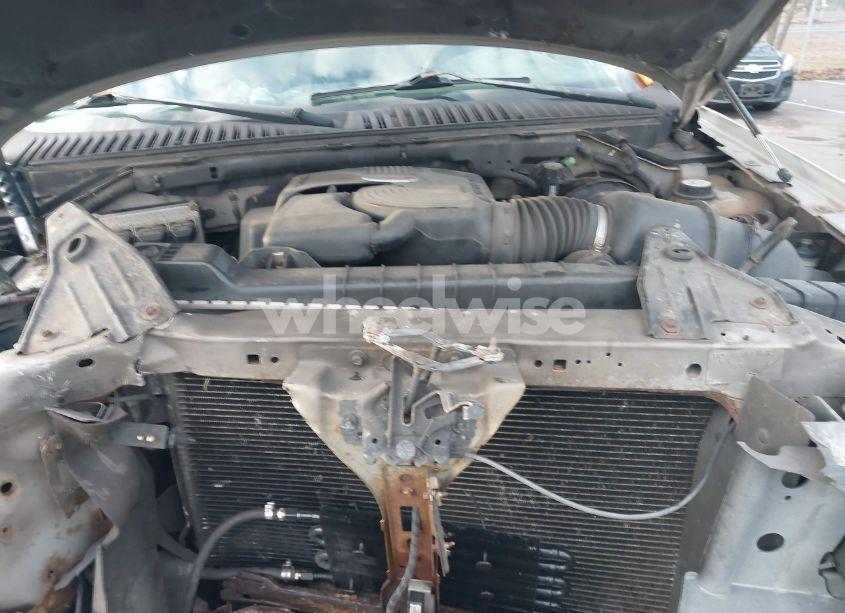 Photo 10 of 2003 Ford Expedition XLT (VIN 1FMFU16L63LC56132)