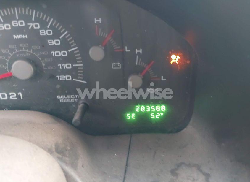 Photo 15 of 2003 Ford Expedition XLT (VIN 1FMFU16L63LC56132)