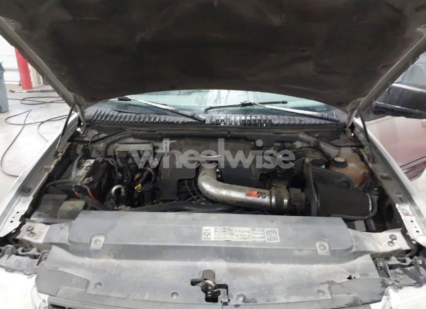 Photo 10 of 2004 Ford Expedition NBX/XLT (VIN 1FMFU16L74LB54114)