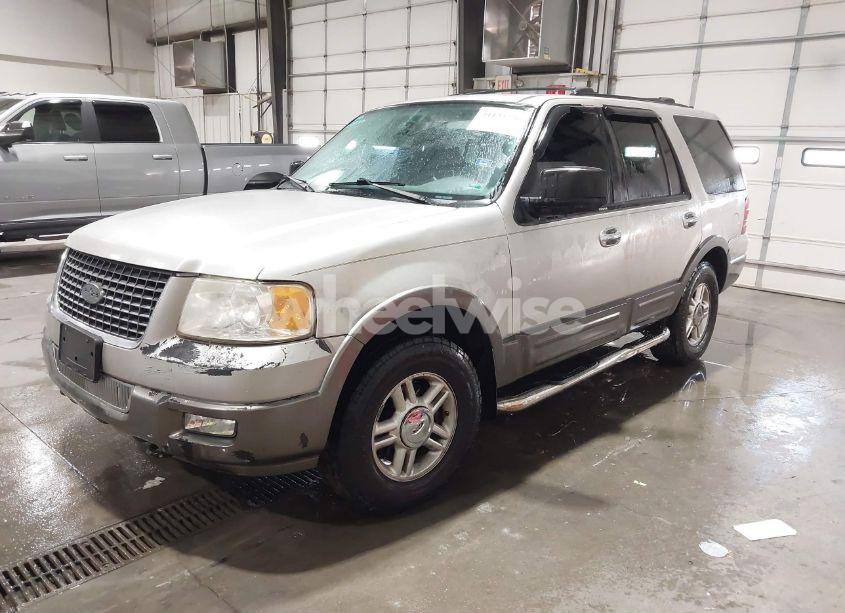 Photo 2 of 2004 Ford Expedition NBX/XLT (VIN 1FMFU16L74LB54114)