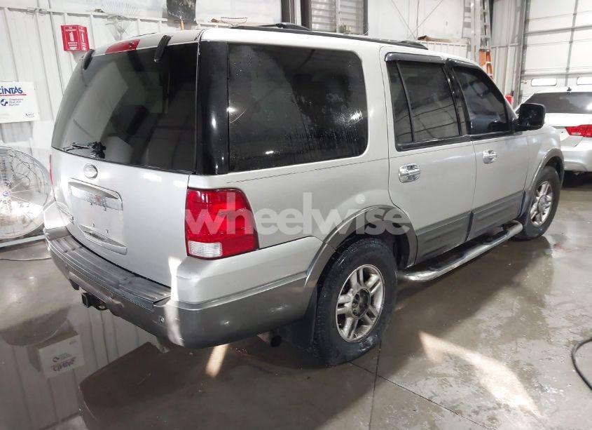 Photo 4 of 2004 Ford Expedition NBX/XLT (VIN 1FMFU16L74LB54114)