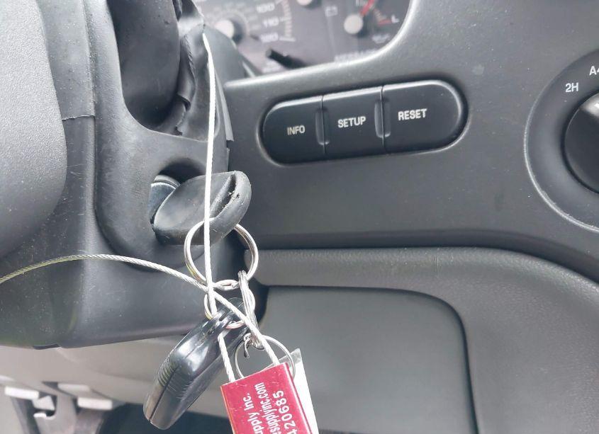 Photo 11 of 2004 Ford Expedition XLT (VIN 1FMFU16L84LB01843)