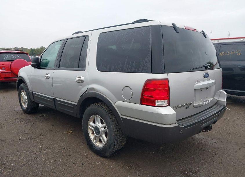 Photo 3 of 2004 Ford Expedition XLT (VIN 1FMFU16L84LB01843)