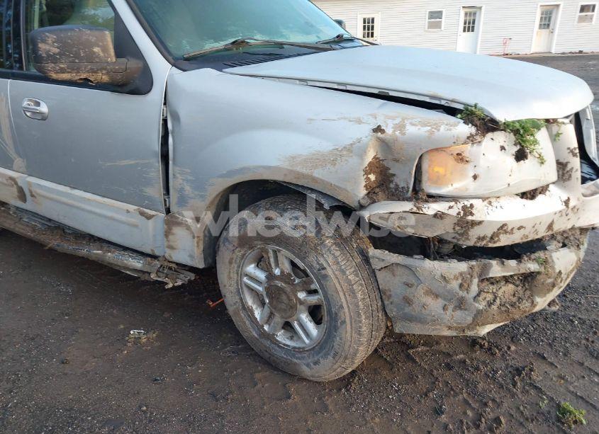 Photo 13 of 2004 Ford Expedition NBX/XLT (VIN 1FMFU16LX4LA77271)