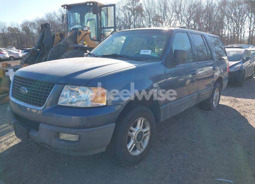 Photo 2 of 2003 Ford Expedition XLT (VIN 1FMFU16W73LA37027)