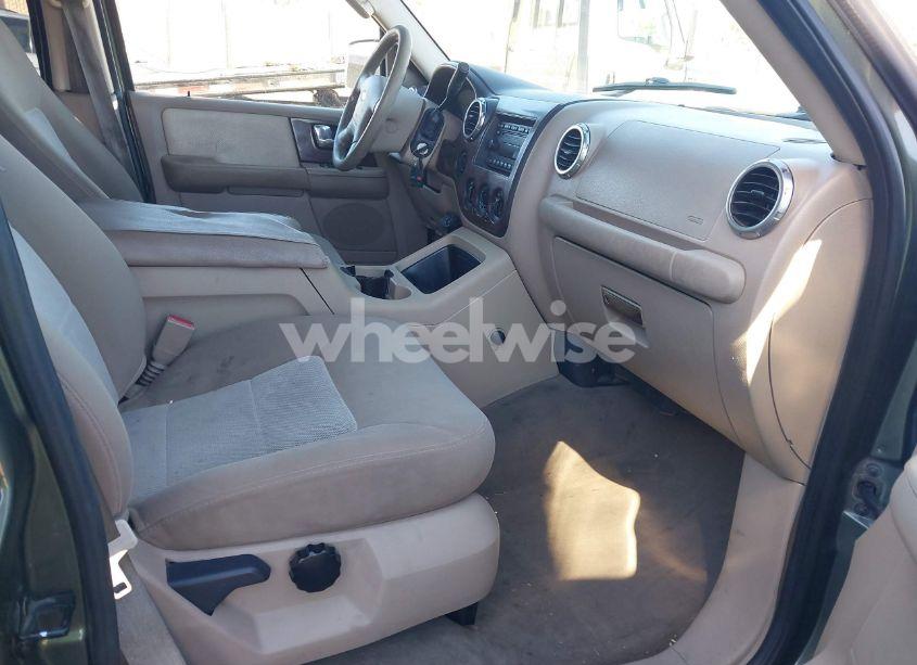 Photo 5 of 2003 Ford Expedition XLT (VIN 1FMFU16W93LB08888)