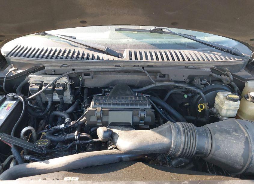 Photo 10 of 2005 Ford Expedition EDDIE BAUER/KING RANCH (VIN 1FMFU17505LA91634)