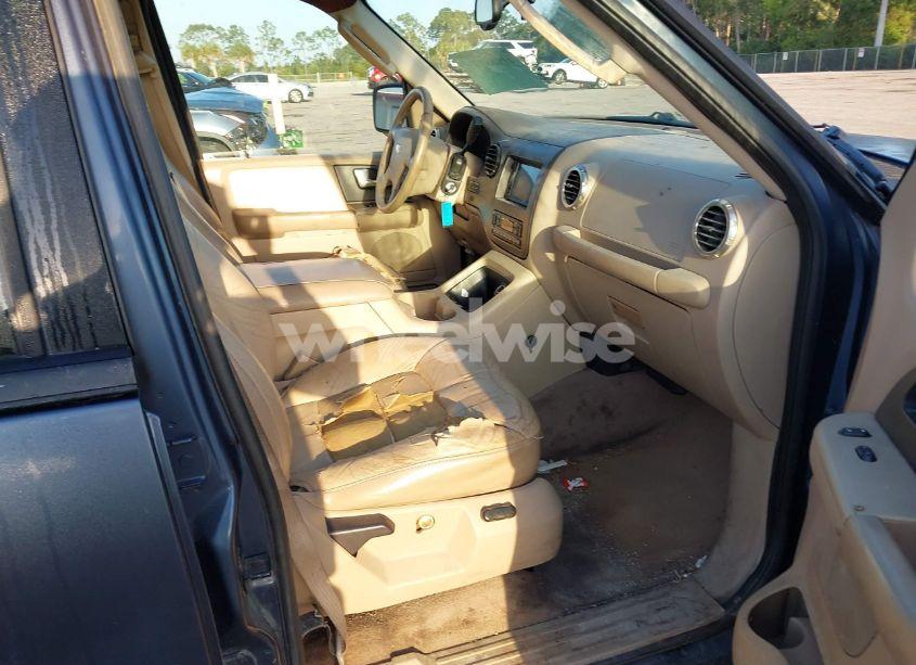 Photo 5 of 2005 Ford Expedition EDDIE BAUER/KING RANCH (VIN 1FMFU17505LA92105)