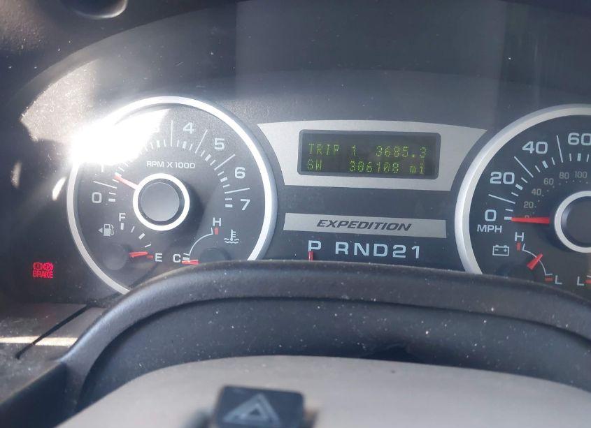 Photo 7 of 2005 Ford Expedition EDDIE BAUER/KING RANCH (VIN 1FMFU17525LB13701)