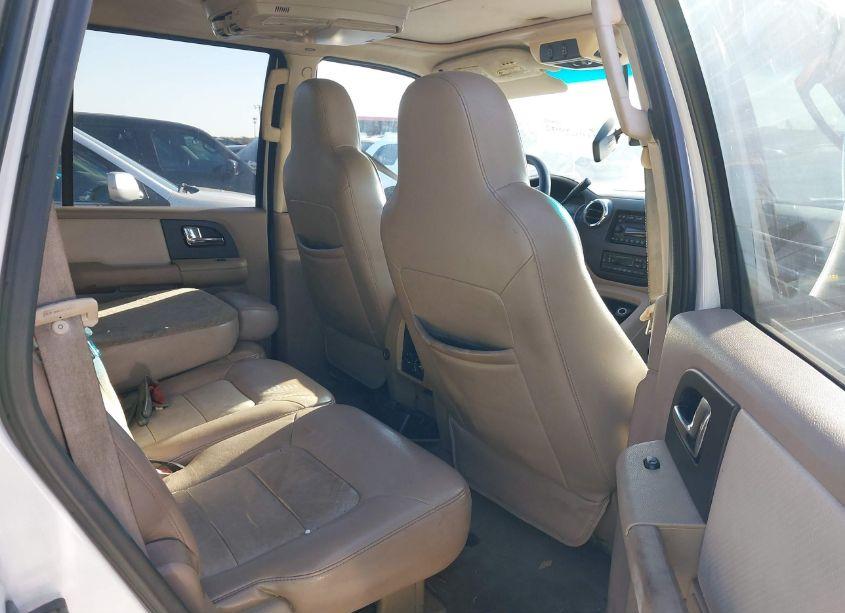 Photo 8 of 2005 Ford Expedition EDDIE BAUER/KING RANCH (VIN 1FMFU17525LB13701)