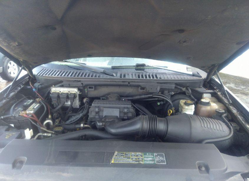 Photo 10 of 2005 Ford Expedition EDDIE BAUER/KING RANCH (VIN 1FMFU17575LA68237)