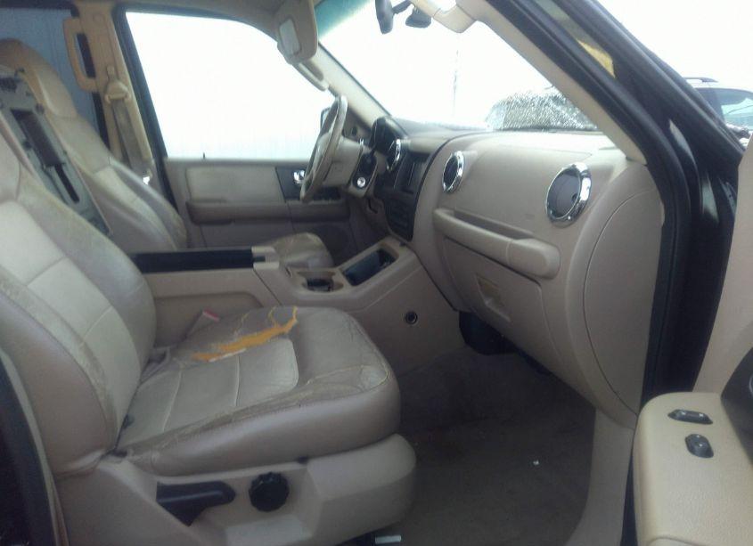Photo 5 of 2005 Ford Expedition EDDIE BAUER/KING RANCH (VIN 1FMFU17575LA68237)