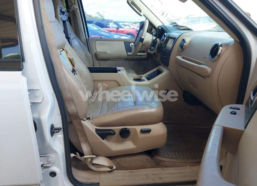 Photo 5 of 2005 Ford Expedition EDDIE BAUER/KING RANCH (VIN 1FMFU17585LA69297)