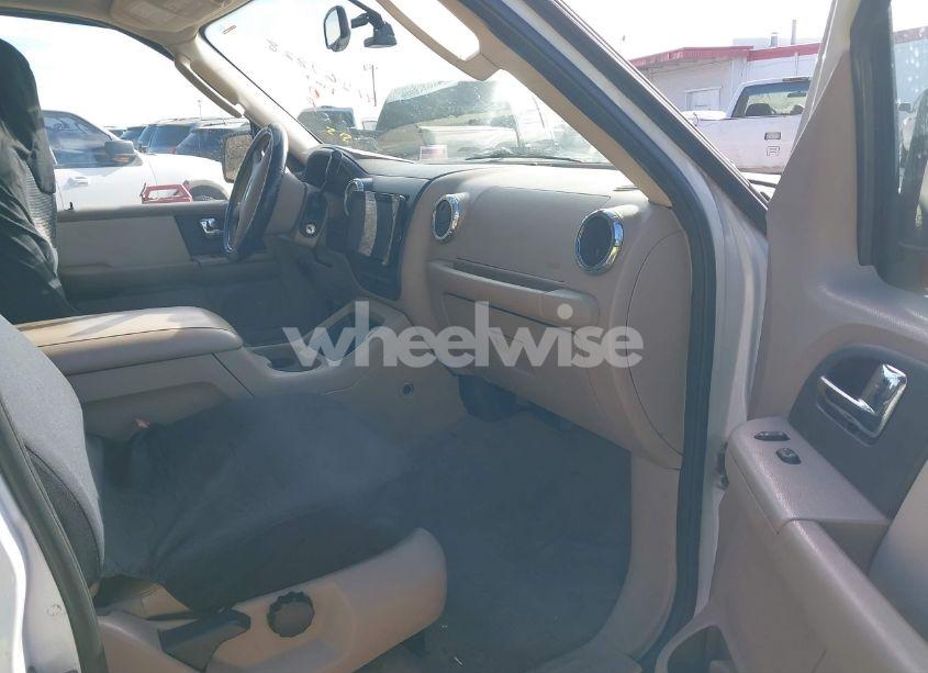 Photo 5 of 2005 Ford Expedition EDDIE BAUER/KING RANCH (VIN 1FMFU17585LA77061)