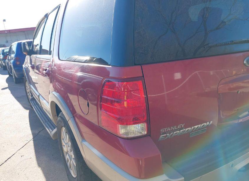 Photo 3 of 2005 Ford Expedition EDDIE BAUER/KING RANCH (VIN 1FMFU17595LA98596)