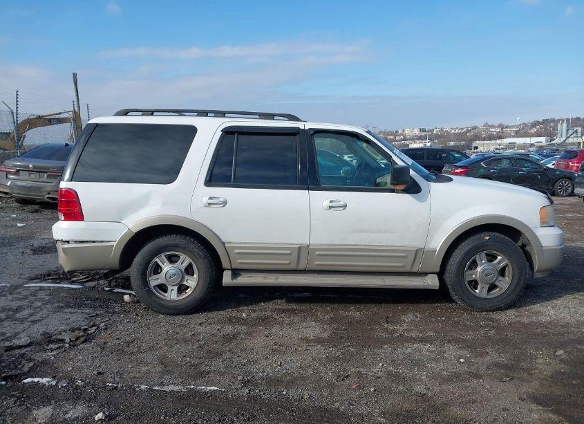Photo 14 of 2005 Ford Expedition EDDIE BAUER/KING RANCH (VIN 1FMFU175X5LA24975)