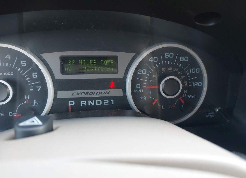 Photo 16 of 2005 Ford Expedition EDDIE BAUER/KING RANCH (VIN 1FMFU175X5LA24975)