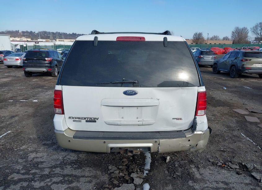 Photo 17 of 2005 Ford Expedition EDDIE BAUER/KING RANCH (VIN 1FMFU175X5LA24975)