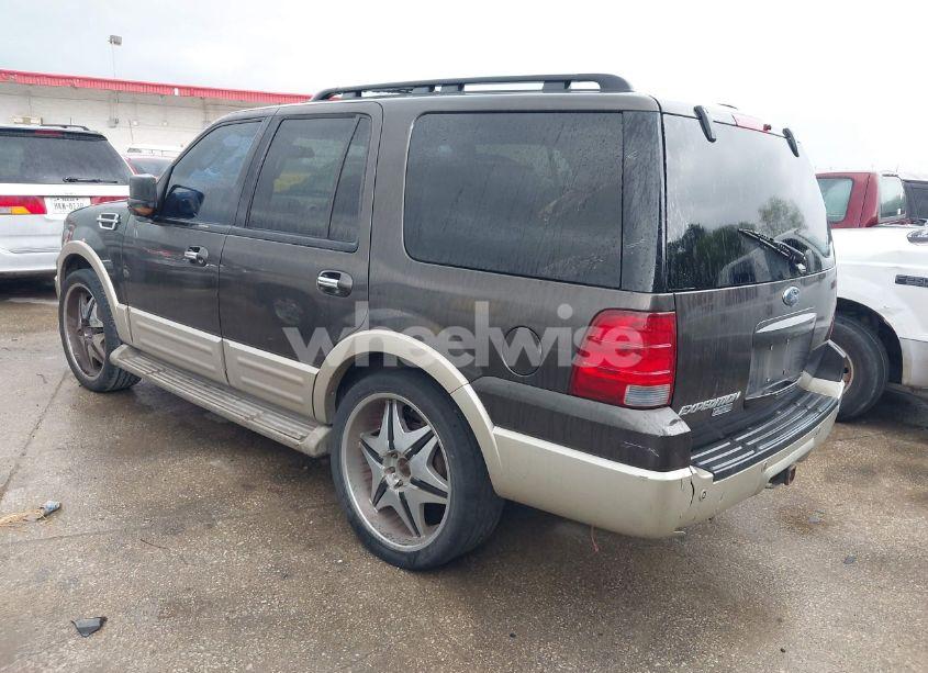 Photo 3 of 2005 Ford Expedition EDDIE BAUER/KING RANCH (VIN 1FMFU175X5LA96811)