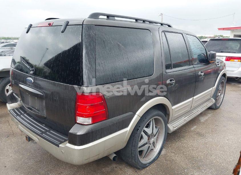 Photo 4 of 2005 Ford Expedition EDDIE BAUER/KING RANCH (VIN 1FMFU175X5LA96811)
