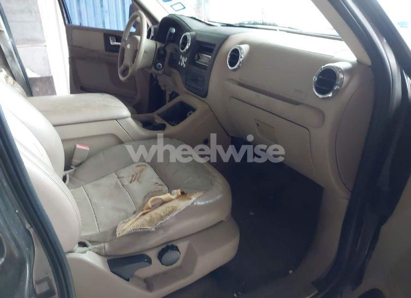 Photo 5 of 2005 Ford Expedition EDDIE BAUER/KING RANCH (VIN 1FMFU175X5LA96811)