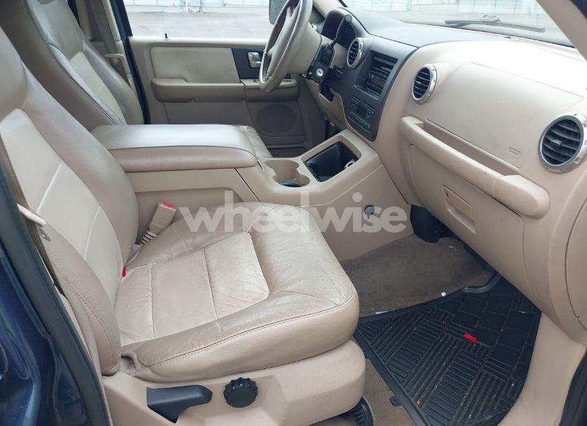 Photo 5 of 2004 Ford Expedition EDDIE BAUER (VIN 1FMFU17L34LA52405)