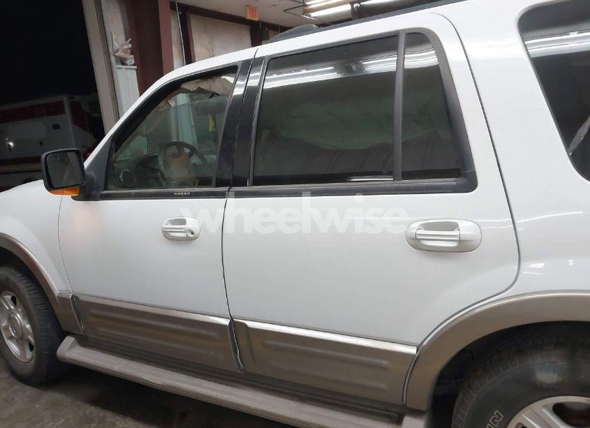 Photo 14 of 2004 Ford Expedition EDDIE BAUER (VIN 1FMFU17L54LB15651)