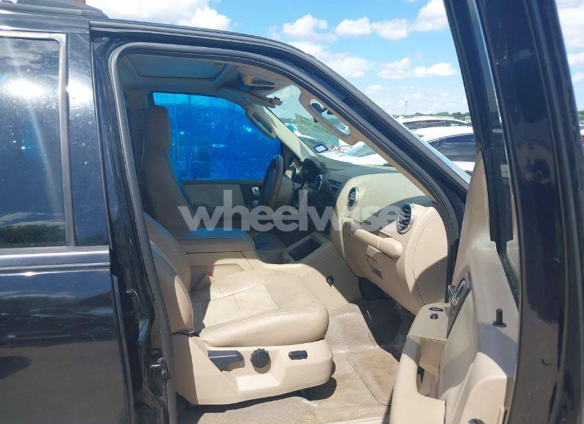 Photo 5 of 2004 Ford Expedition EDDIE BAUER (VIN 1FMFU17L64LA30396)