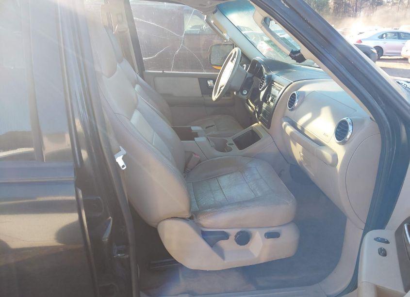 Photo 5 of 2003 Ford Expedition EDDIE BAUER (VIN 1FMFU17L73LA93389)