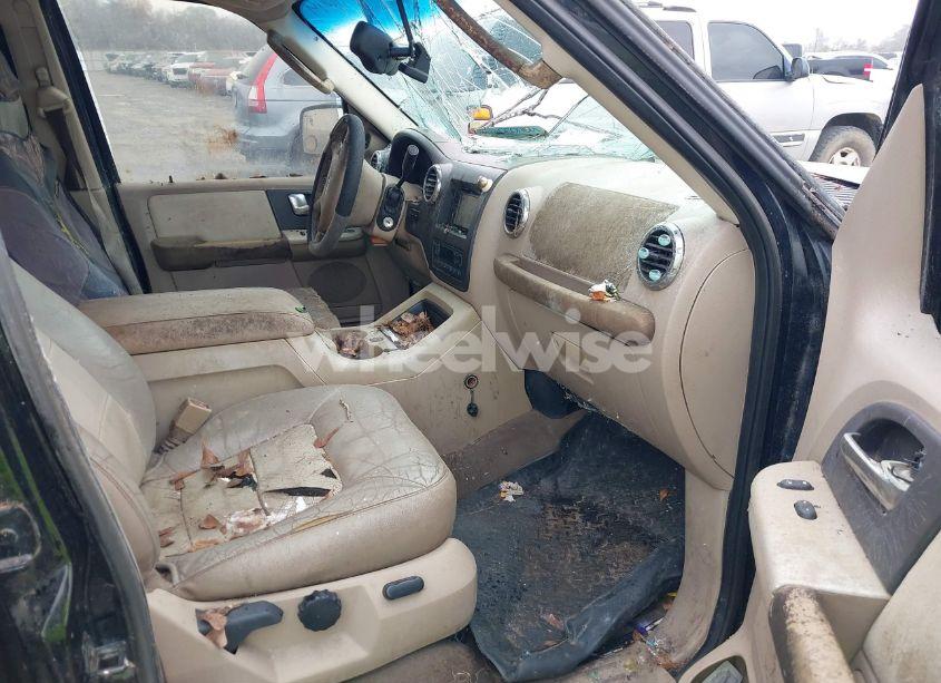 Photo 5 of 2003 Ford Expedition EDDIE BAUER (VIN 1FMFU17L73LB19375)