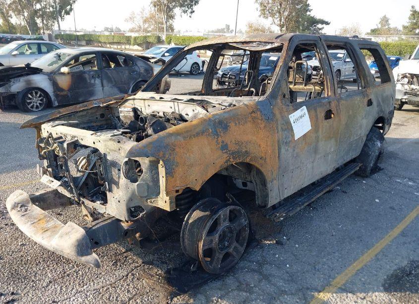 Photo 2 of 2004 Ford Expedition EDDIE BAUER (VIN 1FMFU17L74LA33002)