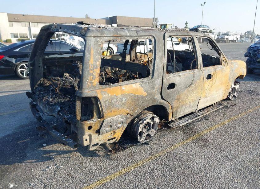 Photo 4 of 2004 Ford Expedition EDDIE BAUER (VIN 1FMFU17L74LA33002)