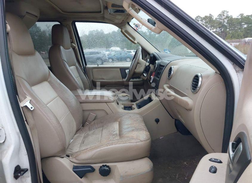 Photo 5 of 2004 Ford Expedition EDDIE BAUER (VIN 1FMFU17L84LA05435)