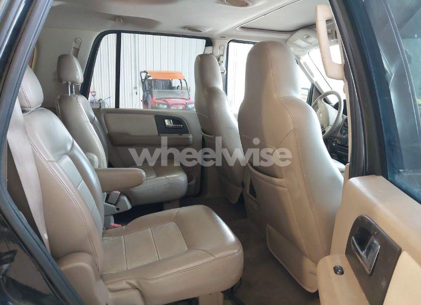 Photo 8 of 2005 Ford Expedition EDDIE BAUER/KING RANCH (VIN 1FMFU18525LA62439)