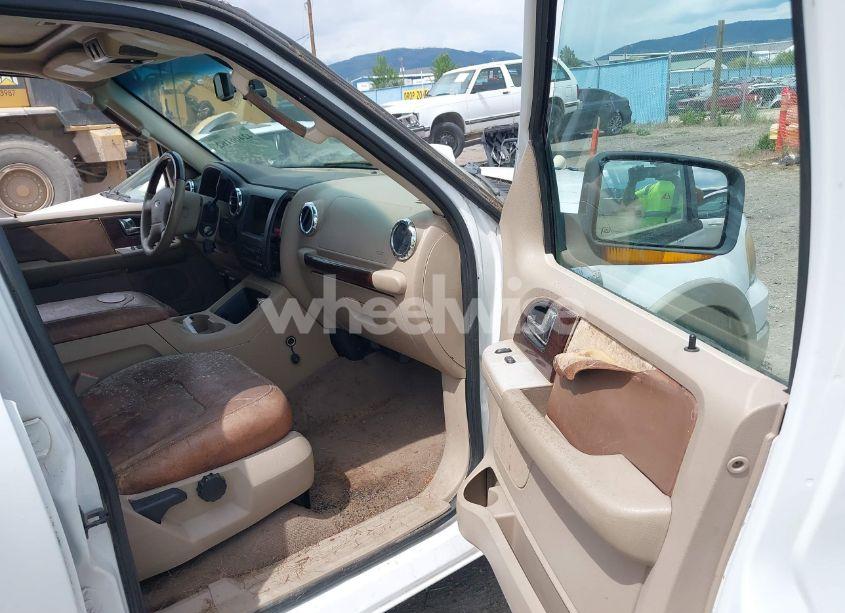 Photo 5 of 2006 Ford Expedition EDDIE BAUER/KING RANCH (VIN 1FMFU18536LA05121)