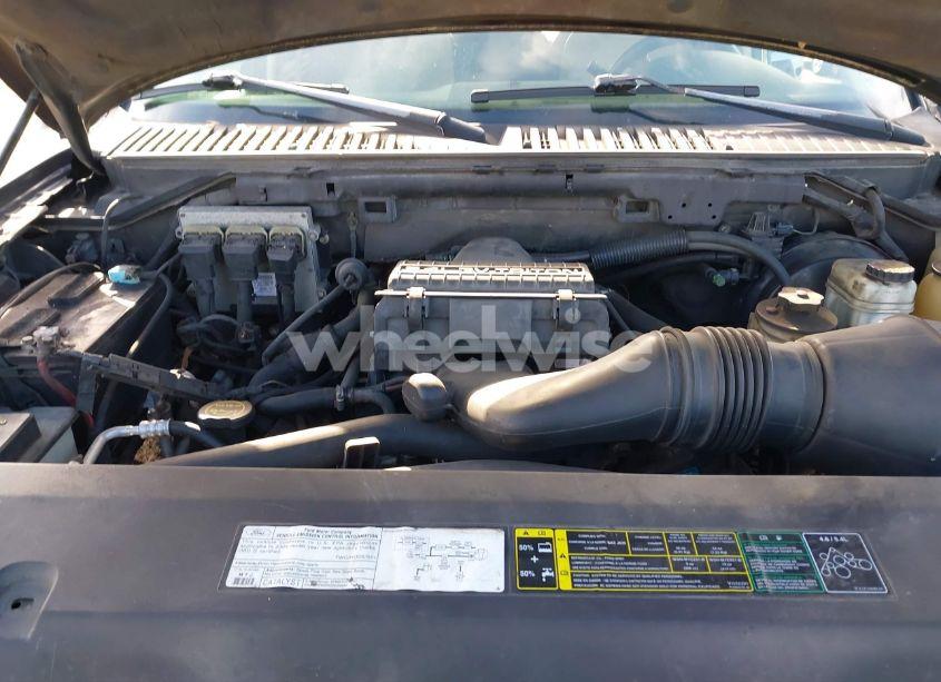 Photo 10 of 2005 Ford Expedition EDDIE BAUER/KING RANCH (VIN 1FMFU18555LA39558)