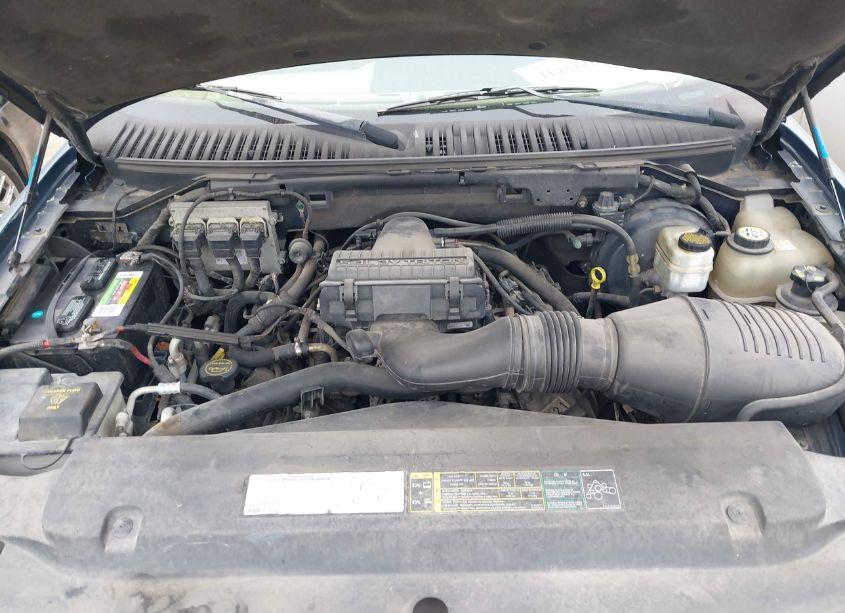 Photo 10 of 2005 Ford Expedition EDDIE BAUER/KING RANCH (VIN 1FMFU18555LA97198)