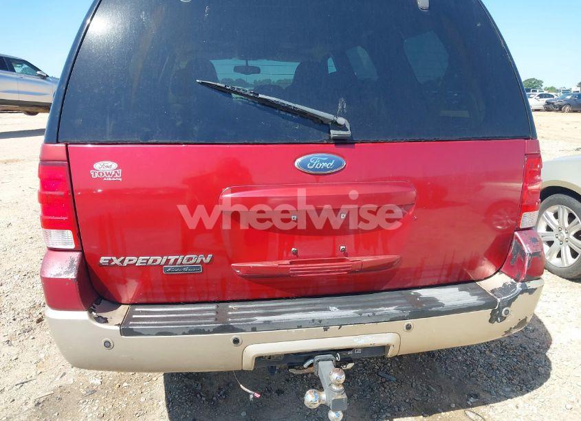 Photo 6 of 2005 Ford Expedition EDDIE BAUER/KING RANCH (VIN 1FMFU18565LA10053)