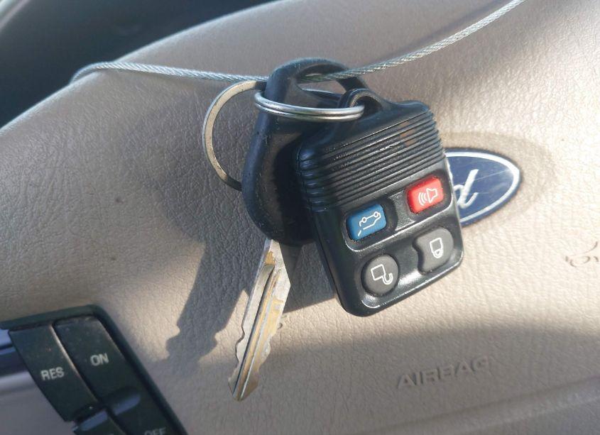 Photo 11 of 2005 Ford Expedition EDDIE BAUER/KING RANCH (VIN 1FMFU18565LA23515)