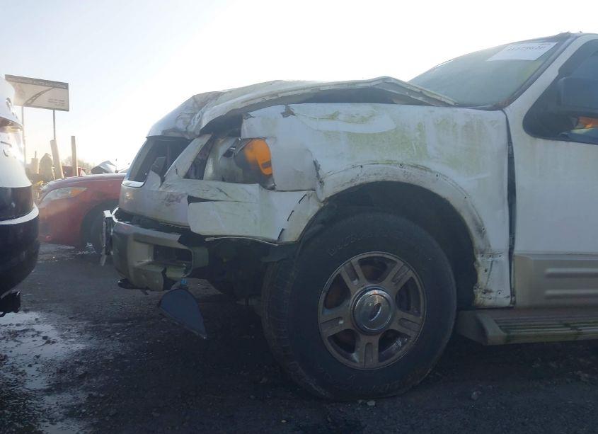 Photo 6 of 2005 Ford Expedition EDDIE BAUER/KING RANCH (VIN 1FMFU18565LA23515)