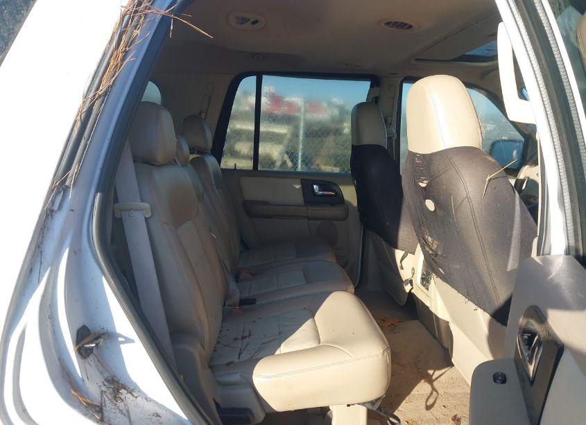 Photo 8 of 2005 Ford Expedition EDDIE BAUER/KING RANCH (VIN 1FMFU18565LA23515)