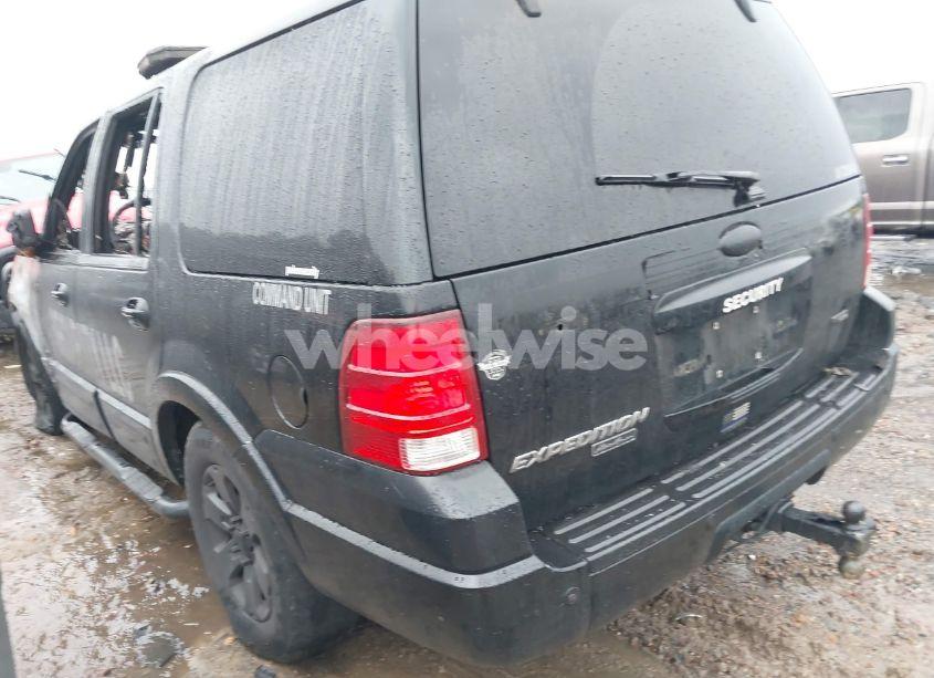 Photo 3 of 2005 Ford Expedition EDDIE BAUER/KING RANCH (VIN 1FMFU18565LA61312)