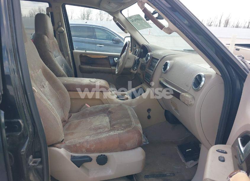 Photo 5 of 2005 Ford Expedition EDDIE BAUER/KING RANCH (VIN 1FMFU18585LA77401)