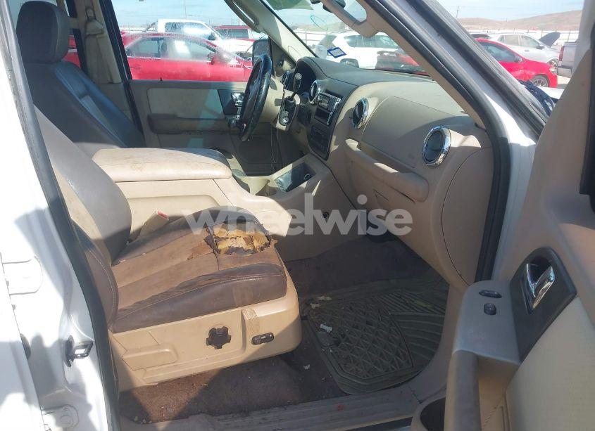 Photo 5 of 2005 Ford Expedition EDDIE BAUER/KING RANCH (VIN 1FMFU18585LA97745)
